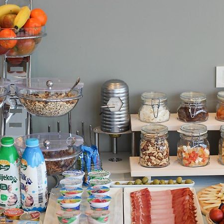 Pansion Leggero Bed & Breakfast Кърк Екстериор снимка